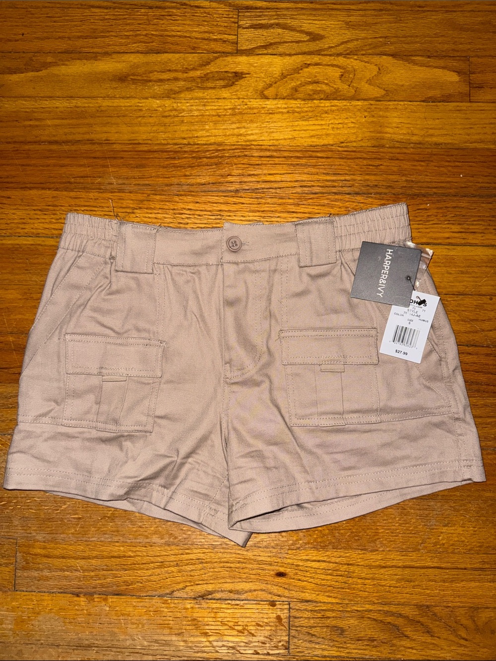 Women's Harper & Ivy lBeige Cargo Pocket Shorts NWT